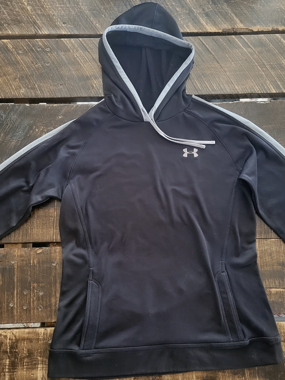 Womans Under Armour Black Hoodie with Light Gray Trim Size Small With Pockets